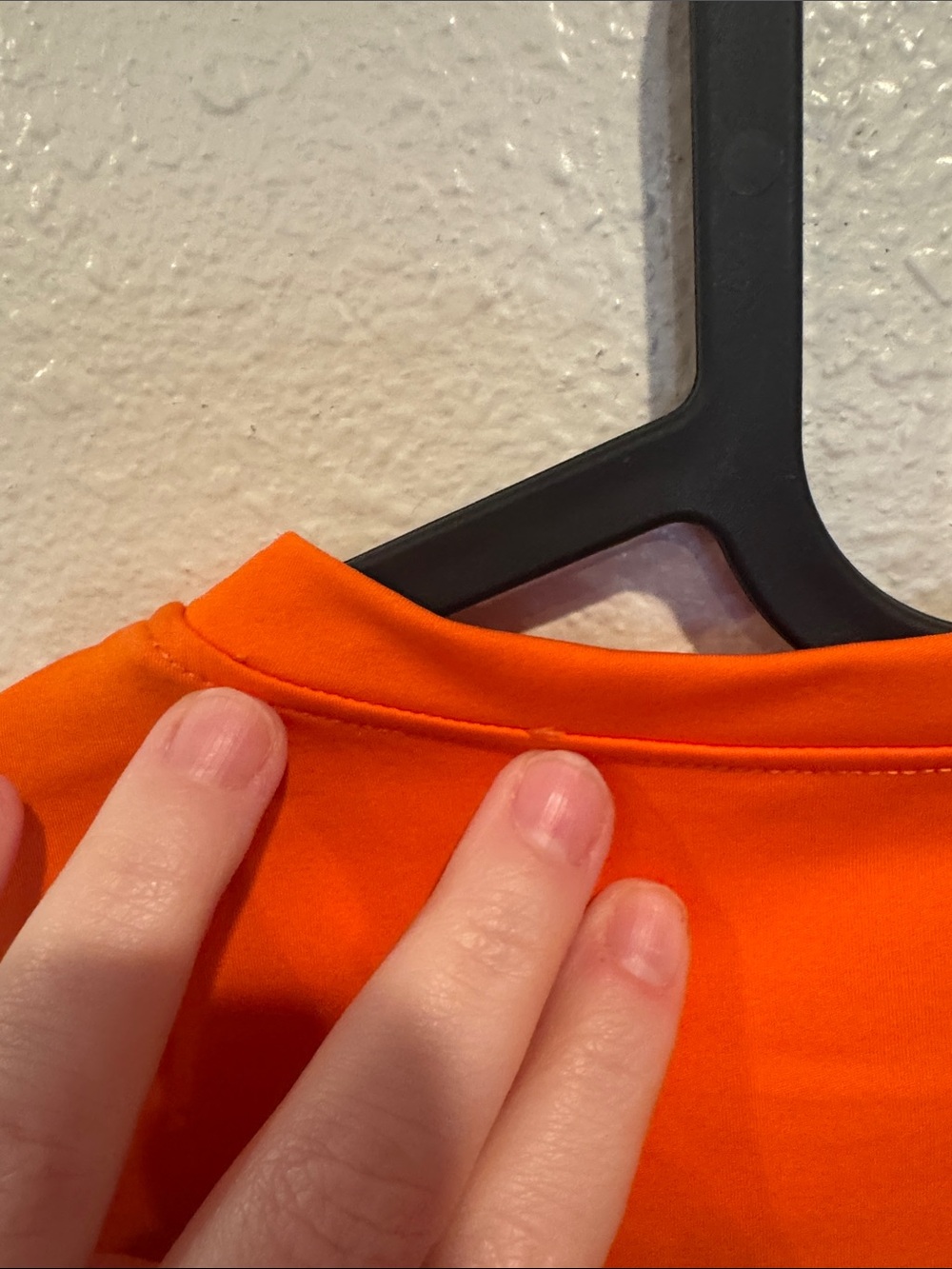 Liberty & Justice NWT Jariatu Rashguard Crop Top - Picture 9 of 12
